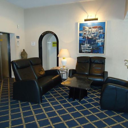 Hotel Kubrat Am Checkpoint Charlie 柏林 外观 照片