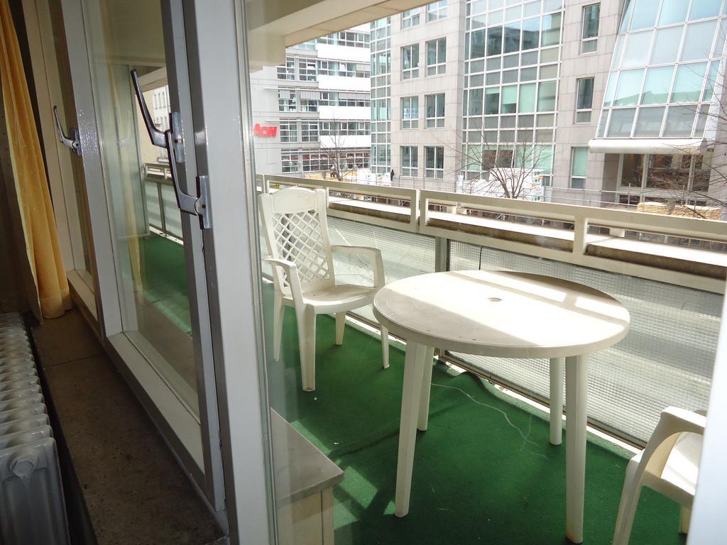 Hotel Kubrat Am Checkpoint Charlie 柏林 客房 照片