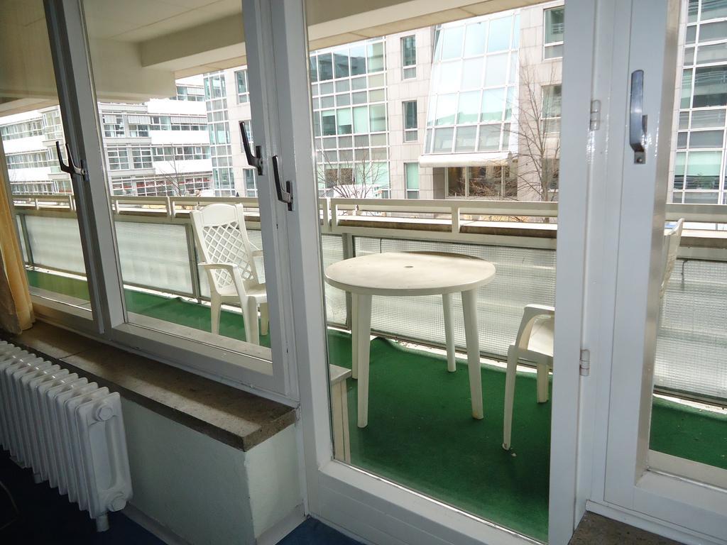 Hotel Kubrat Am Checkpoint Charlie 柏林 客房 照片